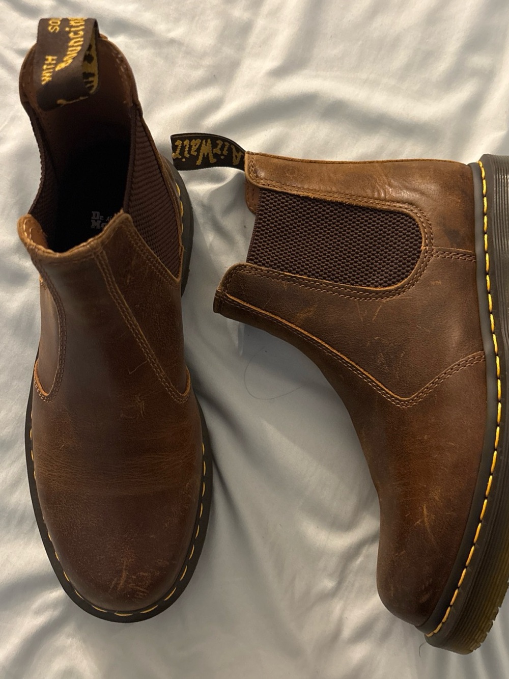 Dr Martens 2976 Chelsea Ankle Boot Yellow Stitch Brown Leather Sz M 8 L 9 Unisex